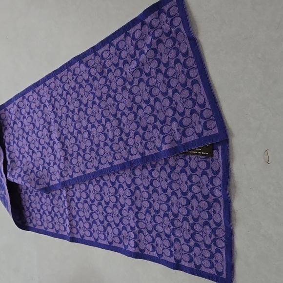 Coach Women's  Authentic Logo Printed 100% Merino Wool Scarf - Picture 3 of 3